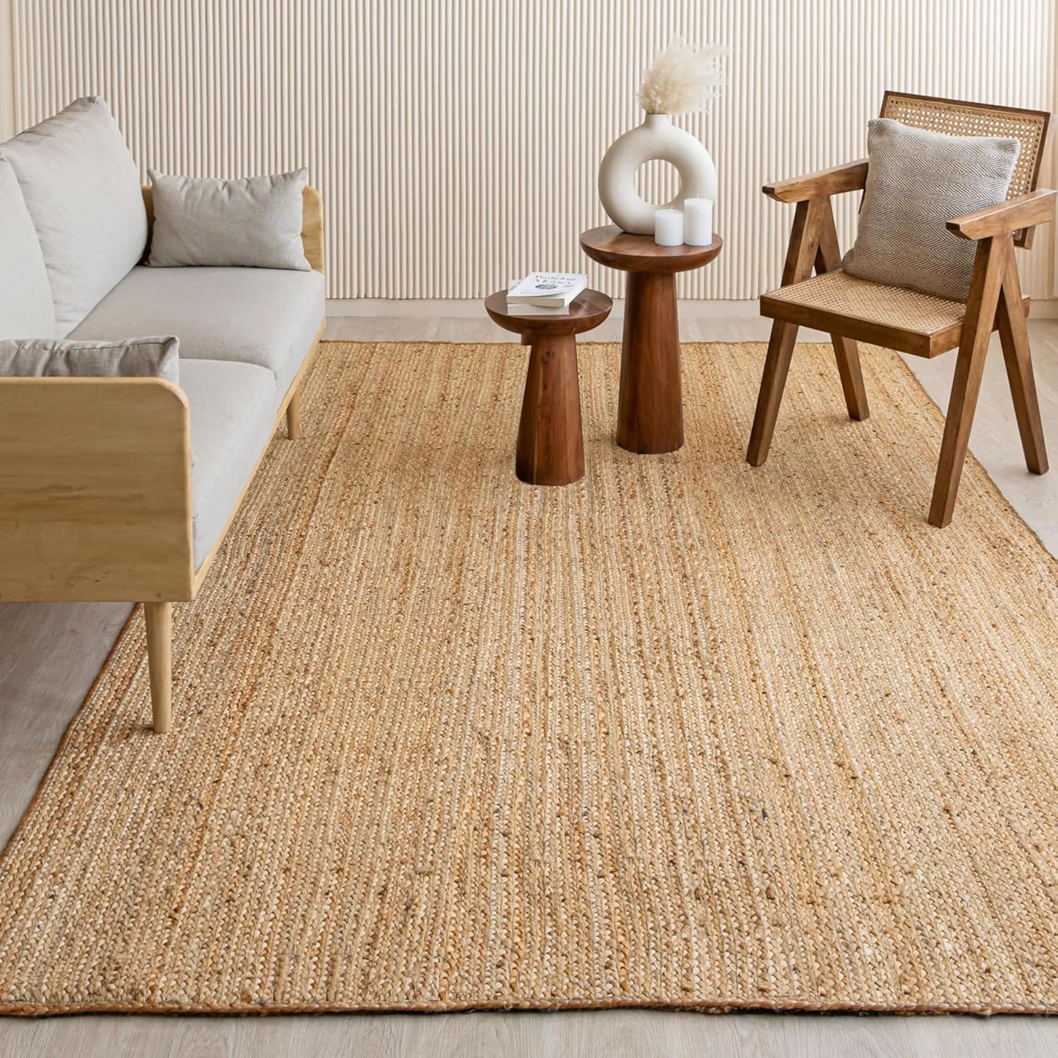 HOMEMONDE Handwoven Jute Area Rug - 4 feet Round Natural Yarn Loom Braided Rug - Eco-Friendly Boho Farmhouse Reversible Design for Bedroom, Living Room, and Kitchen (Natural)