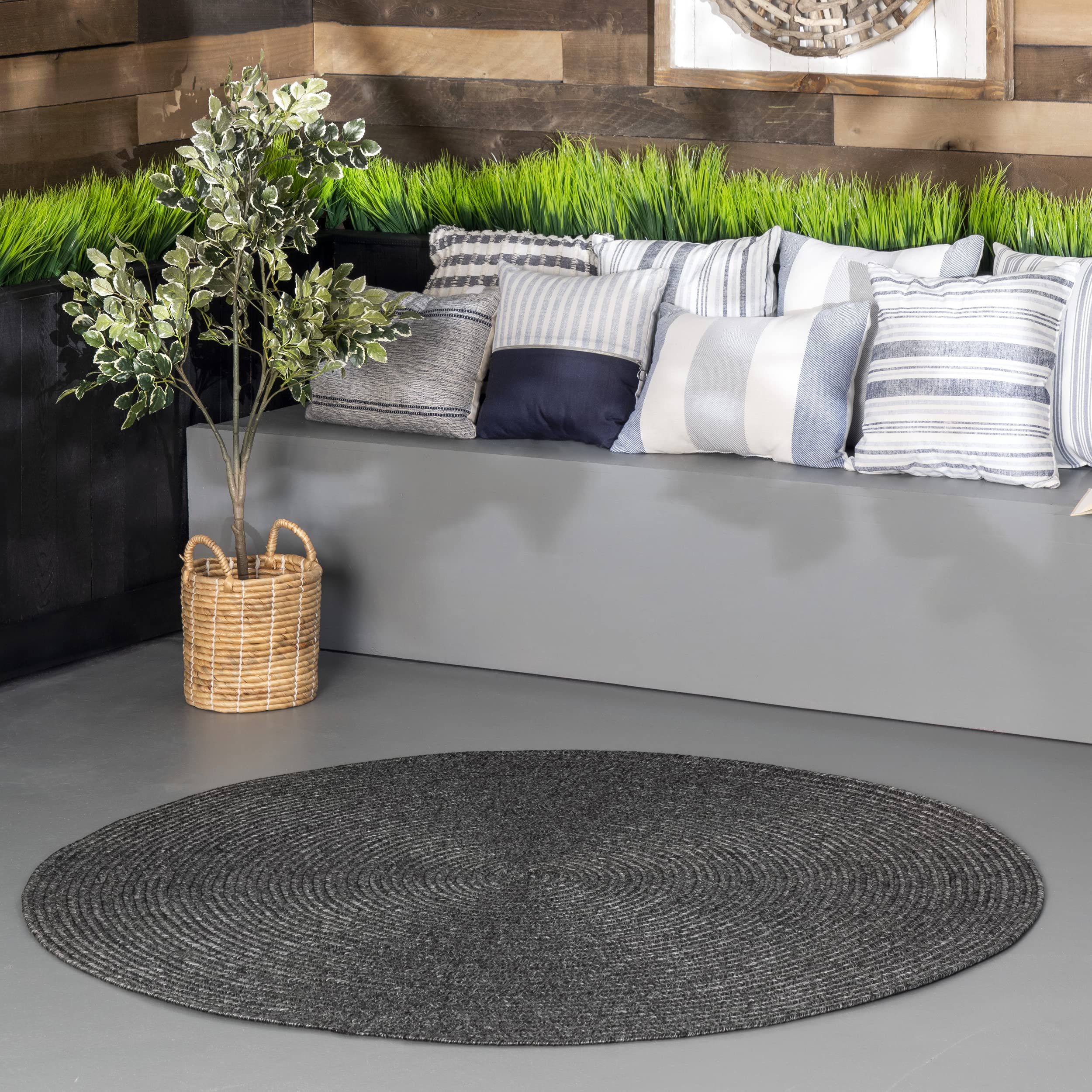 nuLOOM 5' x 8' Solid Hand Braided Indoor/Outdoor Area Rug, Pet-Friendly, High Traffic, Weather Resistant, for Patio, Balcony, Bedroom, Living Room, Dining Room, Wynn Tan