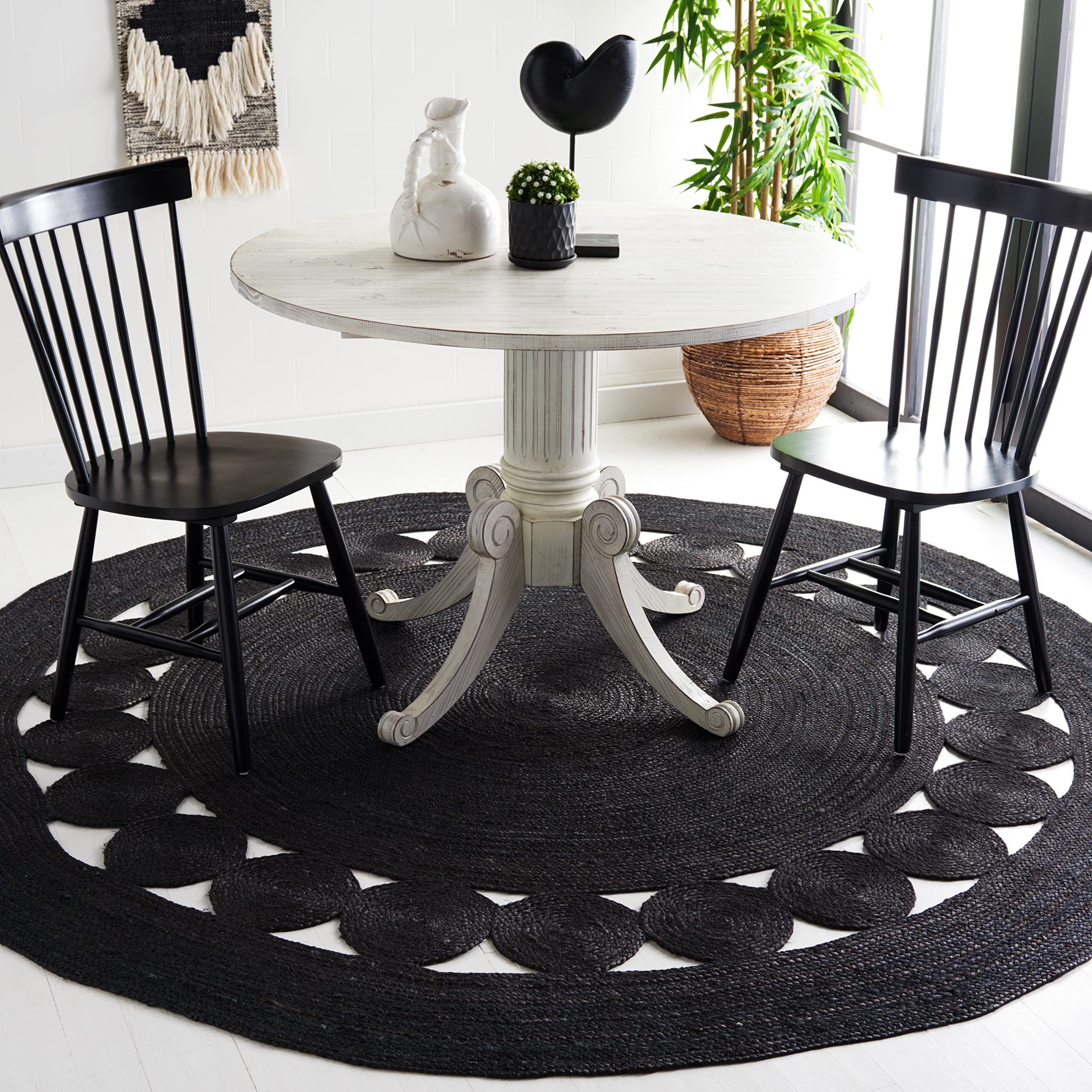 SAFAVIEH Area Rug 4' Round - Natural Fiber Collection - Natural Brown, Handmade Jute, Boho Farmhouse Braided Design (NF364A)