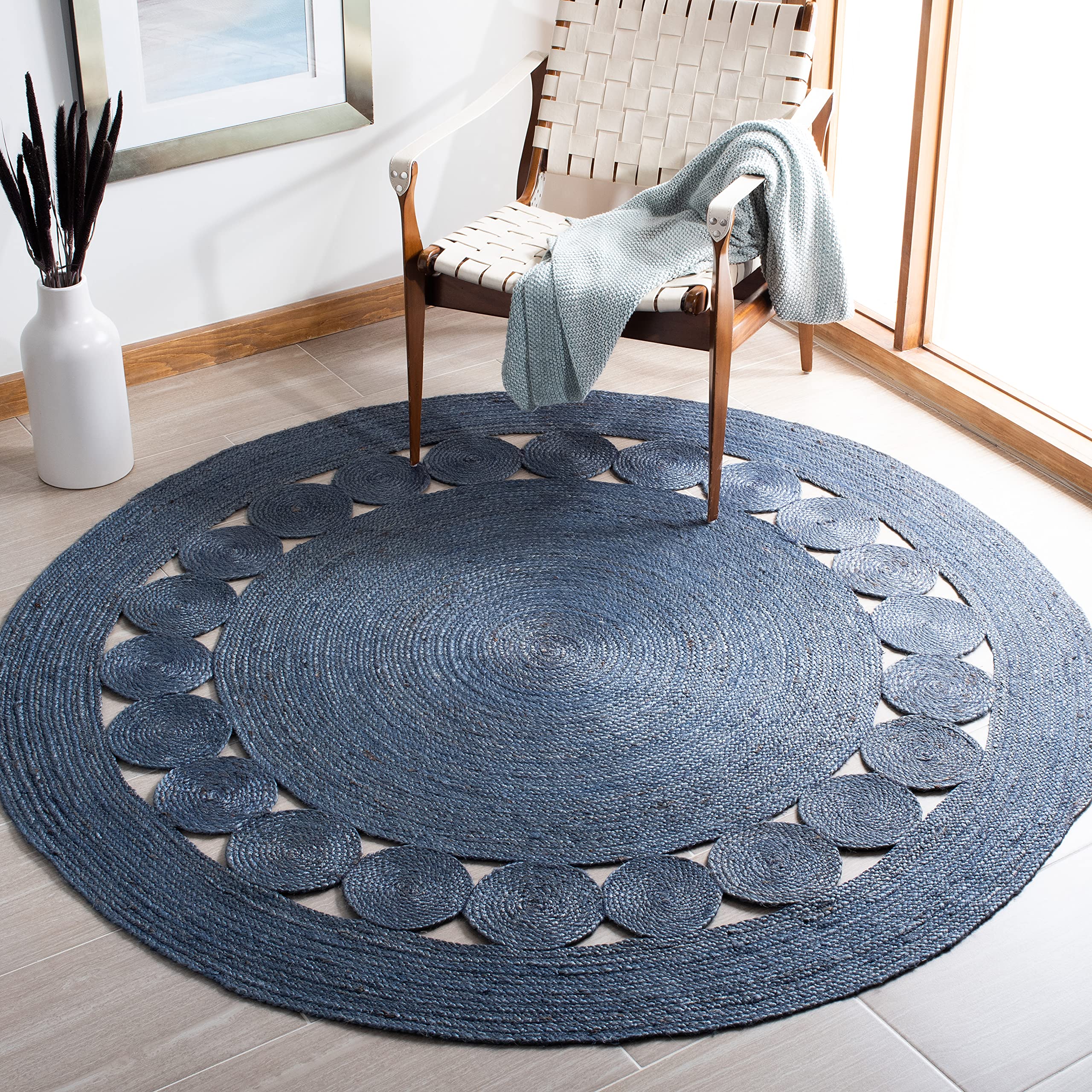 SAFAVIEH Area Rug 4' Round - Natural Fiber Collection - Natural Brown, Handmade Jute, Boho Farmhouse Braided Design (NF364A)