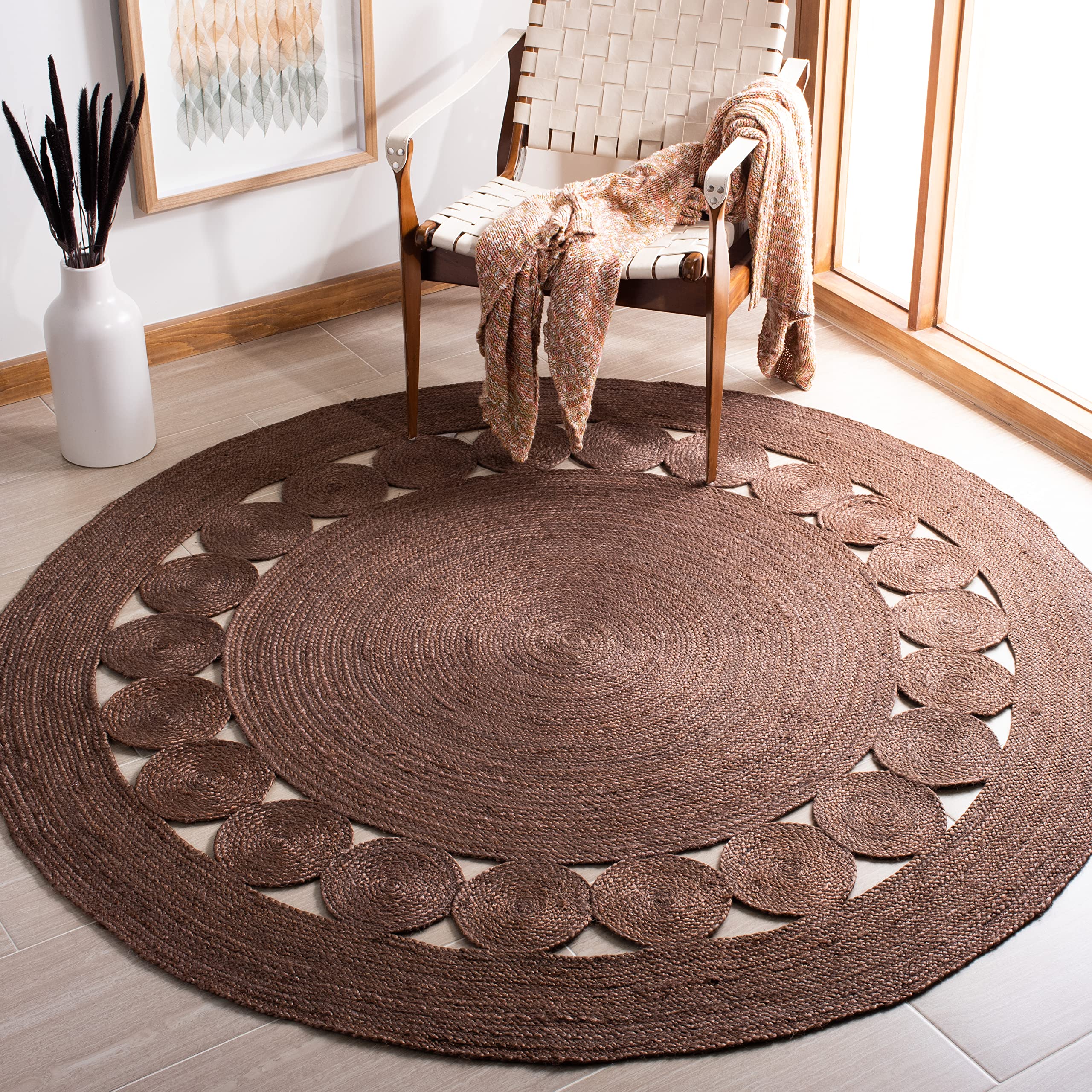 SAFAVIEH Area Rug 4' Round - Natural Fiber Collection - Natural Brown, Handmade Jute, Boho Farmhouse Braided Design (NF364A)