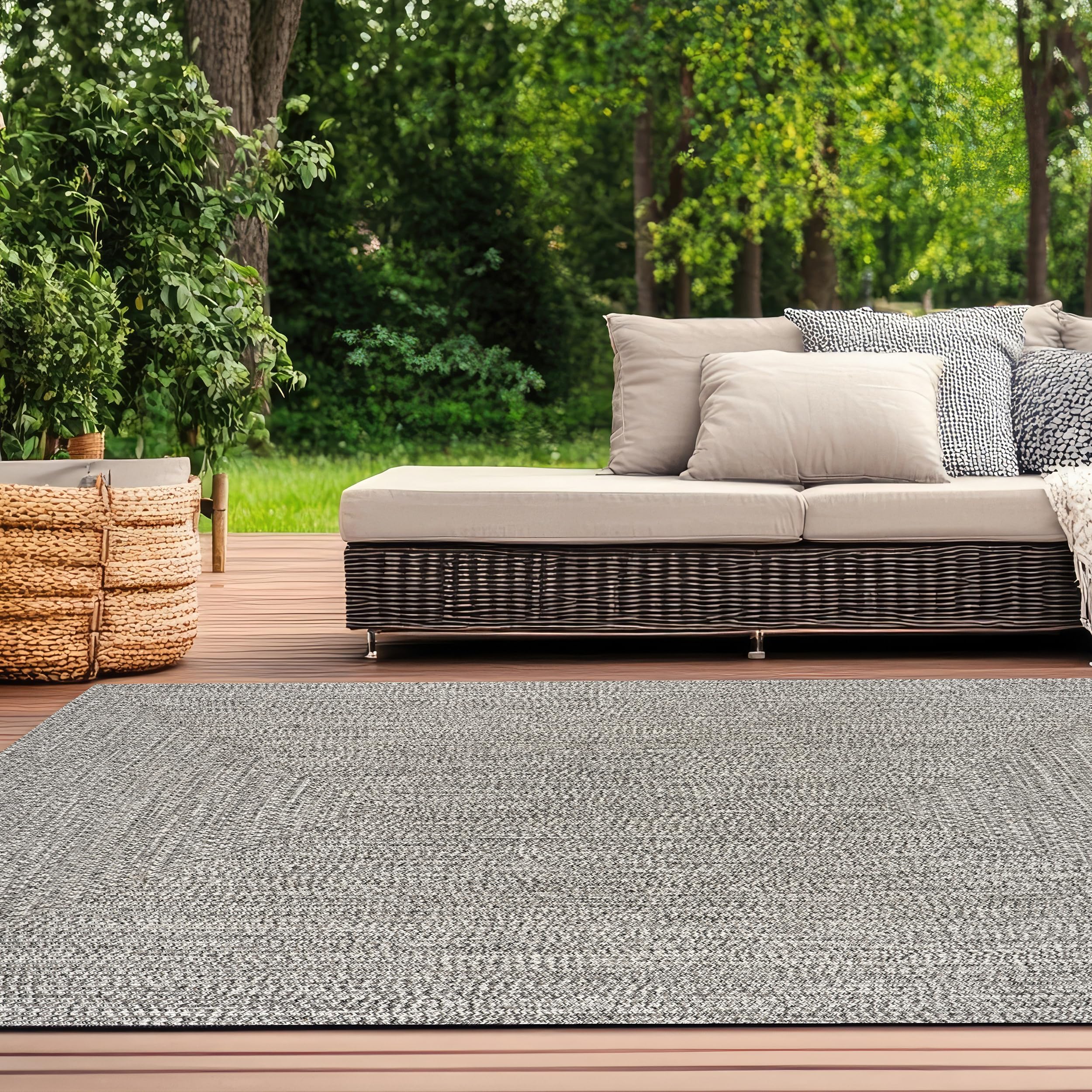 nuLOOM 5' x 8' Solid Hand Braided Indoor/Outdoor Area Rug, Pet-Friendly, High Traffic, Weather Resistant, for Patio, Balcony, Bedroom, Living Room, Dining Room, Wynn Tan