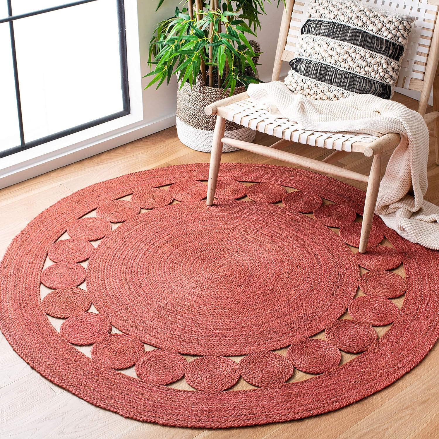 SAFAVIEH Area Rug 4' Round - Natural Fiber Collection - Natural Brown, Handmade Jute, Boho Farmhouse Braided Design (NF364A)