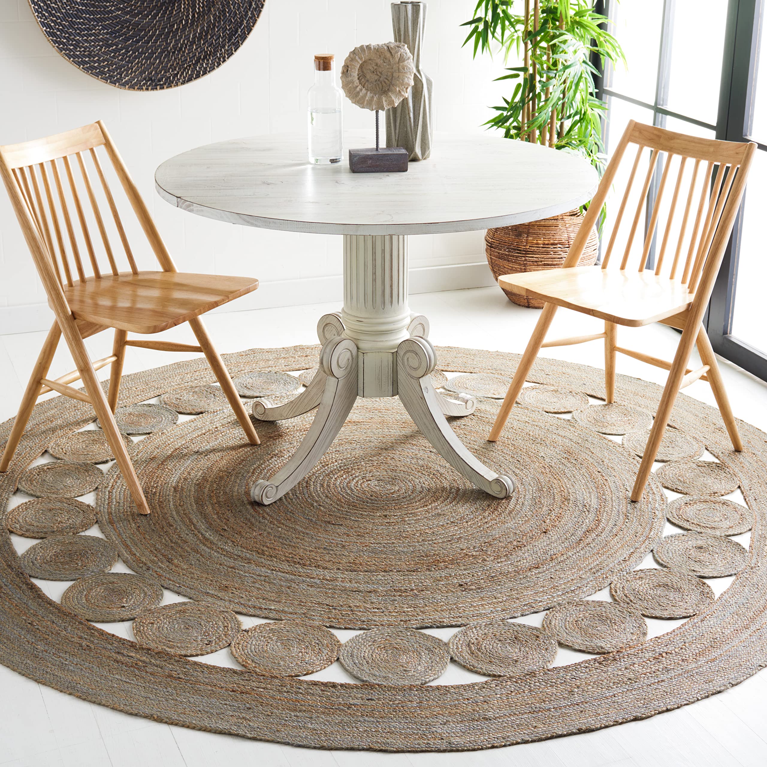 SAFAVIEH Area Rug 4' Round - Natural Fiber Collection - Natural Brown, Handmade Jute, Boho Farmhouse Braided Design (NF364A)